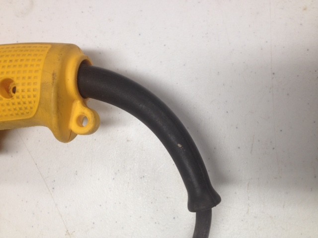 Dewalt VSR Corded 5A. 3/8 keyless Drill with Dewalt bit set