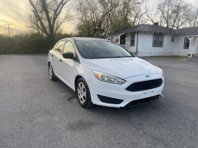 2017 Ford Focus S       Only 69k Miles       Nice