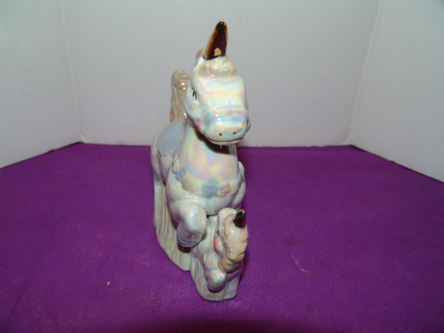 Porcelain Ceramic Unicorn w/Baby Figurine with Beautiful Iridescent Finish-EUC