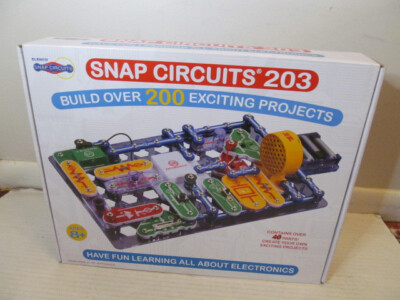 Elenco Snap Circuits 203, Build Over 200 Projects for Ages 8+, CM-200