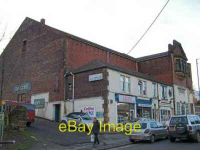 Photo 6x4 Palace Cinema, Stocksbridge Sandwiched between the Lidl Superma c2008