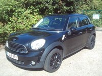2016 MINI Countryman 1.6 Cooper 5dr Black 67k Miles Years MOT Warranty HATCHBACK