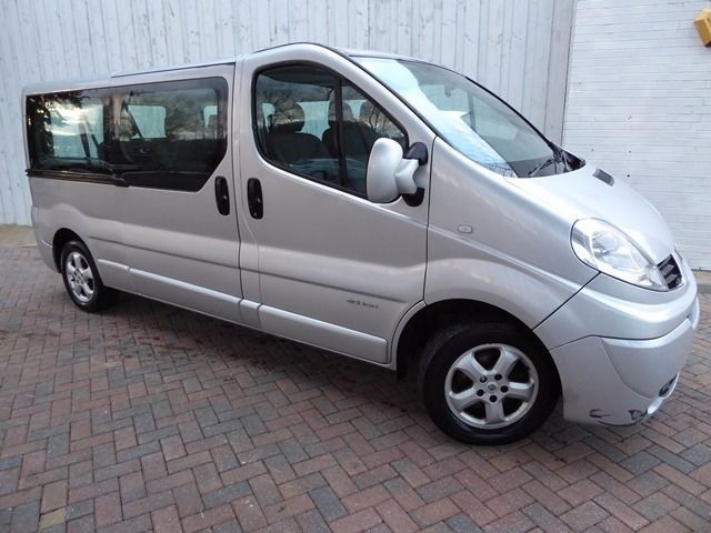 Renault Trafic 9 Seater Dimensions