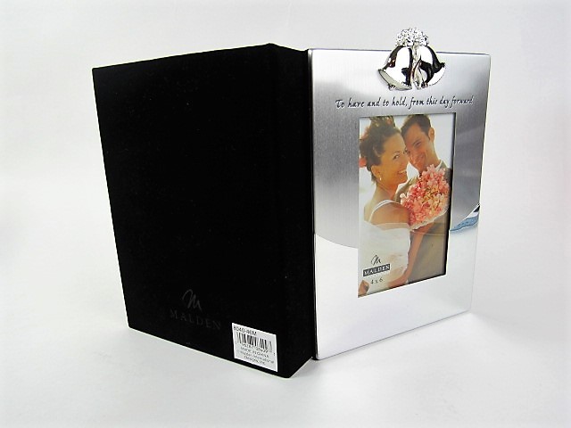 Malden To Have and To Hold Metal Wedding Bells Wedding Photo Album 4 x 6 New