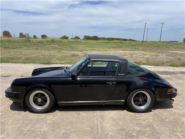 1986 Porsche 911  222353 Miles   Flat 6 Cylinder Engine 3.2L/193 Manual