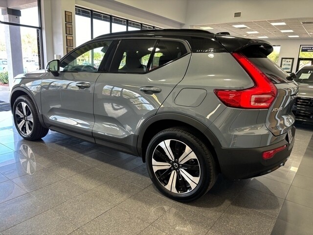 Owner 2023 VOLVO XC40 TWIN EAWD PLUS - NEW $59,040.00