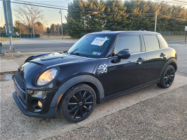 Owner 2015 MINI Cooper 4 Door 6-Spd Salvage Rebuildable Repairable Damaged Runs Great