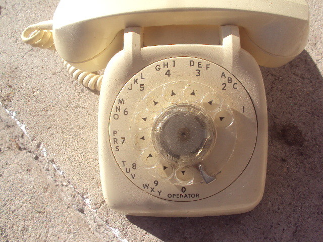 Vintage Automatic Electric Desk Phone,CREAM YELLOW TESTED WORKS