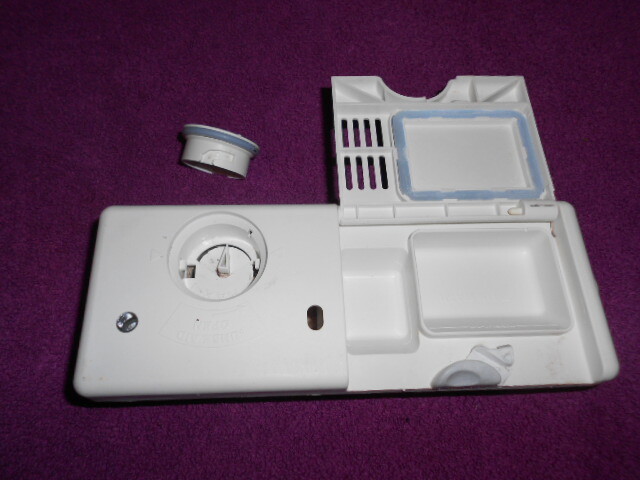 154574401 Frigidaire Dishwasher Detergent Dispenser