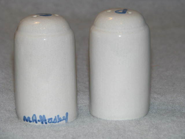 M A Hadley Pottery Farmer & Wife Stoneware Salt & Pepper Shaker Set 3.5