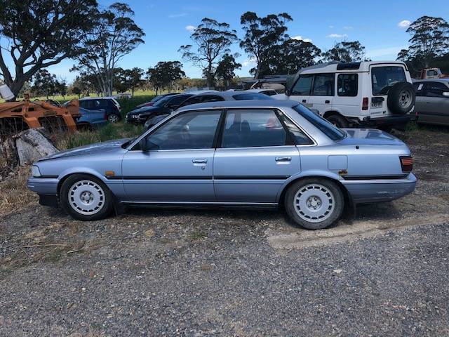 Toyota camry sv21