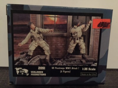 VERLINDEN Productions US Paratroops WWII Attack 2 Figures 1:35 Scale 2091