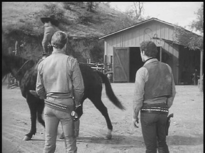 A SOUND OF BELLS FROM LARAMIE.4 B/W 4 X 6 PHOTOS.ROBERT FULLER.#PDVD-2210.