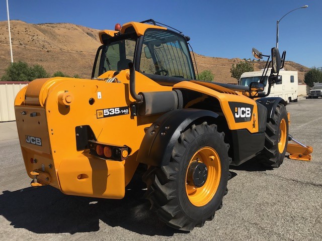 JCB LOADALL 535-140 8000 LBS 45 FT HEIGHT, AC, COMPUTER ON BOARD, LOADED CA LIFT
