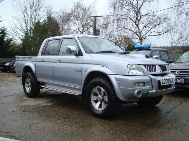 Mitsubishi l200 2005