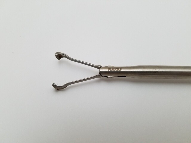 R.Wolf 8393.0002 handle with 8395.2147 sheath insert