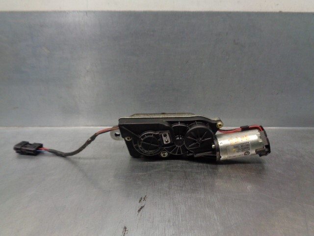 51247175817 Moteur De Verrouillage Central Coffre / Hayon Pour Bmw X5 E 4511173