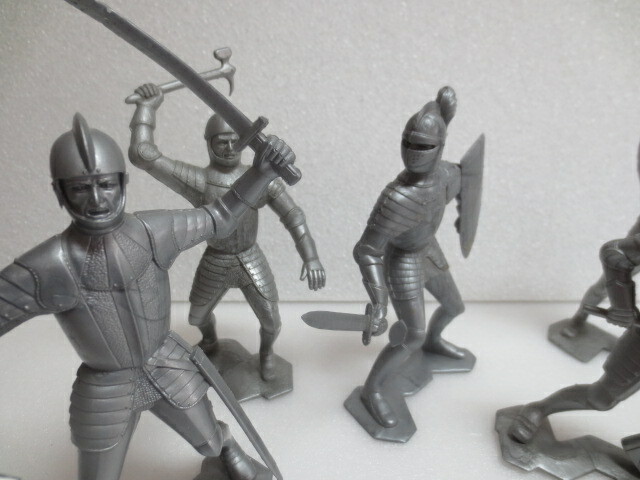 Vintage  Louis Marx 6