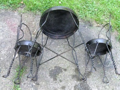 Small Size Ice Cream Parlor Set Black Metal Round Table 2 Chair Plant Stand Doll