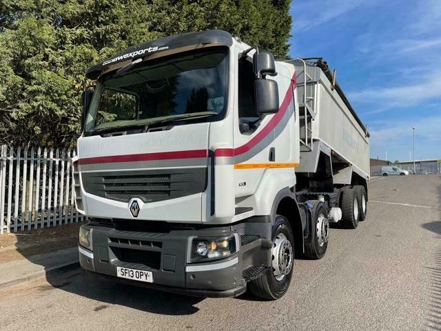 Renault premium lander
