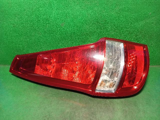 2010 Hyundai Elantra GT i30 cw Rear,Left TailLight - Picture 1 of 4