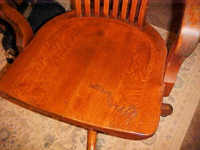 Antique MILWAUKEE CHAIR CO. Rolling Swivel Rocking Barrel Back OAK OFFICE CHAIR