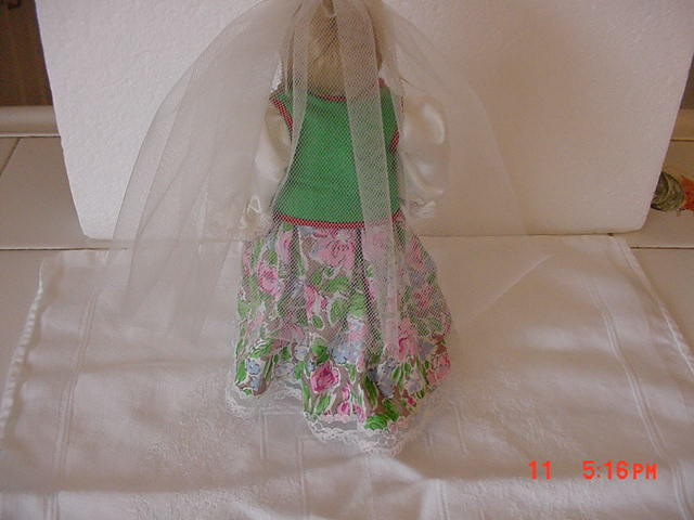 DANBURY MINT BRIDE DOLLS OF THE WORLD -  A BRIDE OF  POLAND  WITH COA