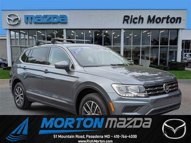 2020 Volkswagen Tiguan 2.0T SE R-Line Black 17355 Miles Platinum Gray Metallic 4