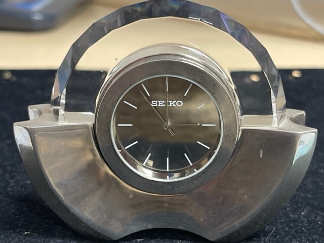 Vintage Seiko Quartz Desk Clock Metal & Glass Case Mirrored Dial Japan DS30