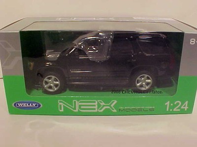 2008 Chevy Tahoe SUV Truck Diecast Car 1:24 Welly 8 inch Black Street Version