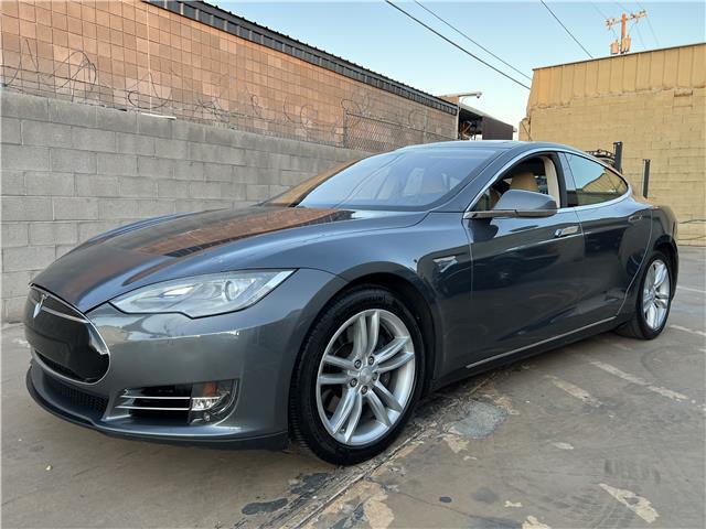 2013 Tesla Model S **46k** mi, unique color