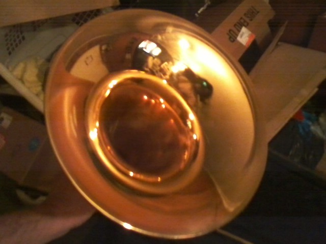 YAMAHA STUDENT TROMBONE MODEL YSL354 GOOD PLAYER & LOOKS GOOD!