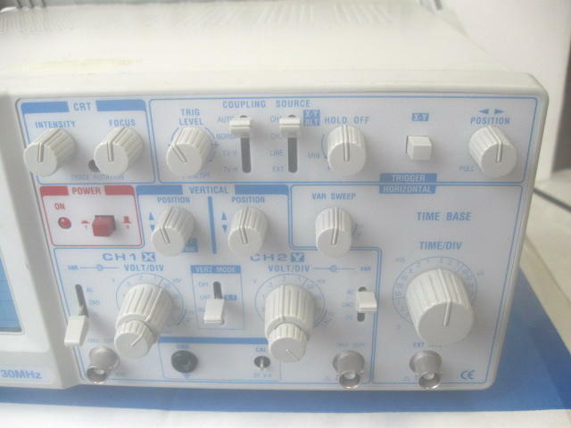 BK Precision 2120B Dual Trace 30MHz Analog Oscilloscope - Clean w/ box, manual