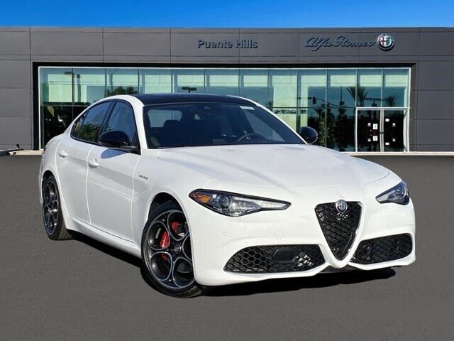 2023 Alfa Romeo Giulia, Alfa White with 15 Miles available now!