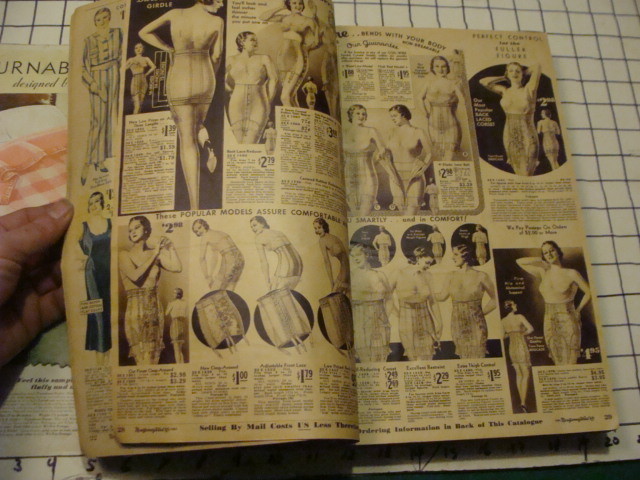 original 1932-33 fall winter MONTGOMERY WARD & co CATALOG, large 606pgs ALBANY