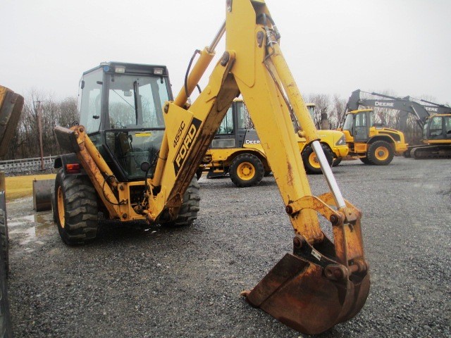 Ford 455C Tractor Loader Backhoe, 2x4, Cab, Only 3903 Hours, Pilot Controls