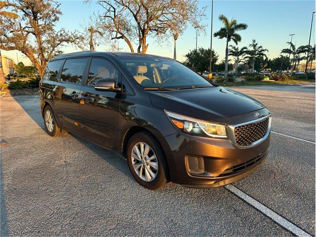 Owner 2016 Kia Sedona for sale!