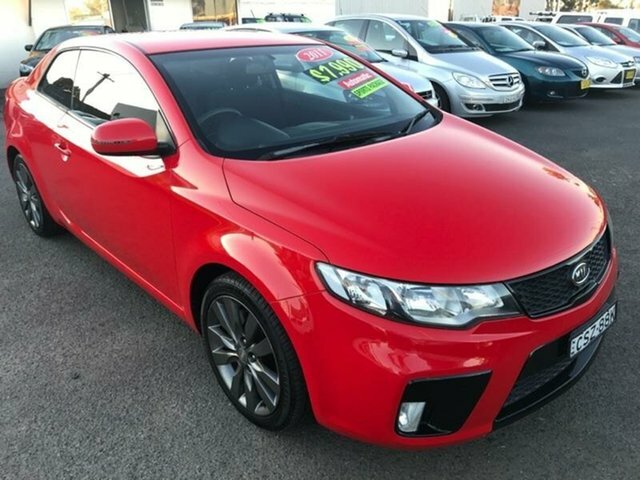 Kia cerato red
