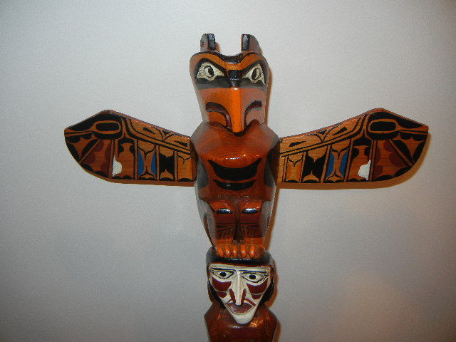 PACIFIC NORTHWEST COAST HAIDA CARVED WOOD TOTEM POLE SHAMAN SCULPTURE 25