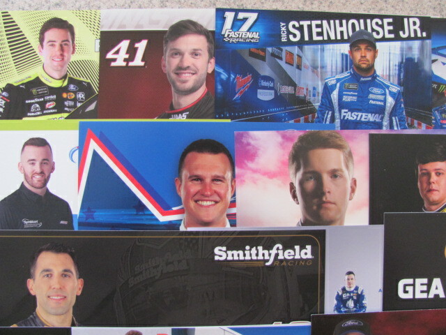 2019 MARTINSVILLE, MONSTER ENERGY NASCAR CUP SERIES DRIVER POSTCARDS-30, STP 500