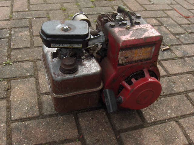 Engine for cement concrete mixer etc Briggs & Startton 3HP | in
