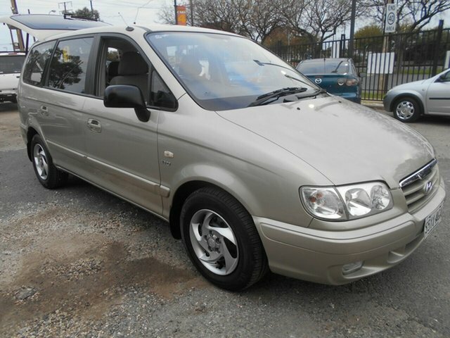 Hyundai trajet 2006
