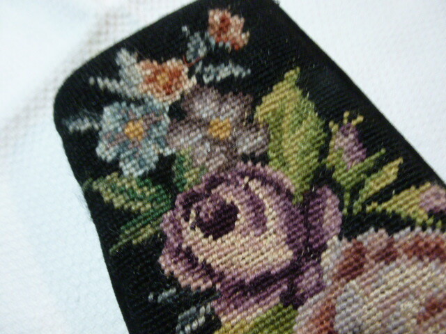 Vintage Imperial Elegance Needlepoint - Velvet - Eyeglass Holder Pouch