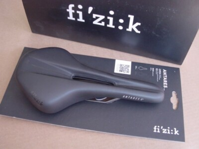 NEW Fizik Antares R3 Open road bike seat saddle with Kium rails 142 Regular
