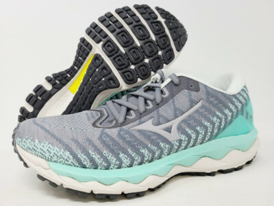 Женские беговые кроссовки Mizuno Wave Sky 4 WAVEKNIT, Castlerock, 6,5 B(M) США