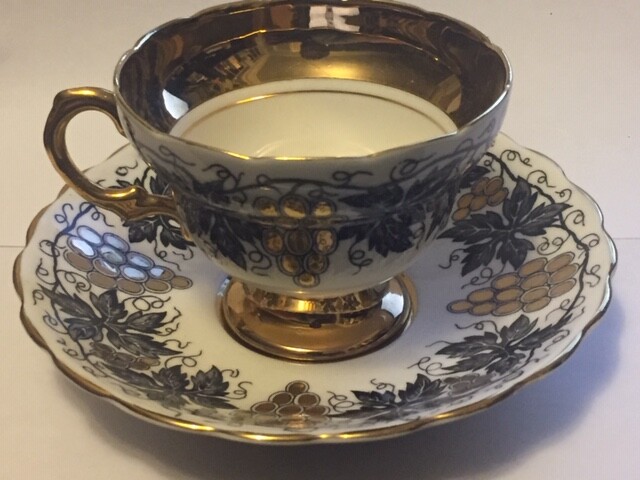 Rosina Tea Cup and Saucer 5422.-B740