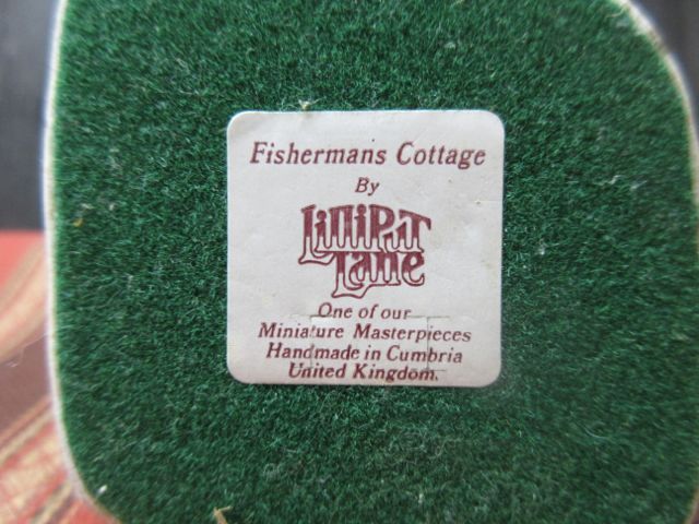 Lilliput Lane Fishermans Cottage Sculpture - 1985