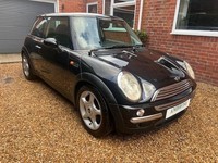 2002 MINI HATCHBACK 1.6 Cooper 3dr Auto HATCHBACK Petrol Automatic