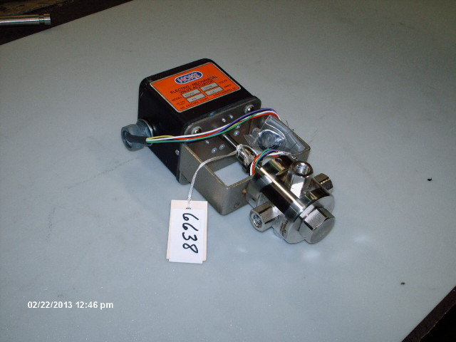 Hoke S/S Ball Valve 1/4" NPT 4-Way W/ Unidirectional Elec Actuator #0112L2 (NEW)