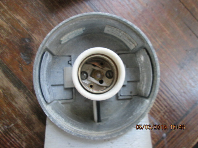 VINTAGE SAUNA WALL LIGHT/ PORCH/OUTDOOR MADE IN THE USA